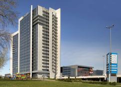 Ramada Encore by Wyndham Kyiv - Kyiv - Building