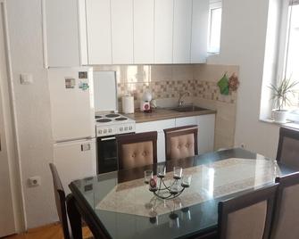 Maria's Place - Bitola - Kitchen