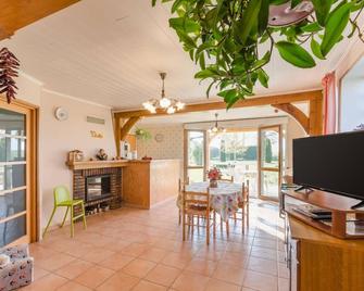 Le Nid - Rouilly Sacey - Rouilly-Sacey - Salle à manger