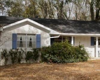 The Mitchell House Circa 1947 - Lithonia - Edificio