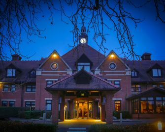 DoubleTree by Hilton Stratford upon Avon - Stratford-upon-Avon - Gebouw