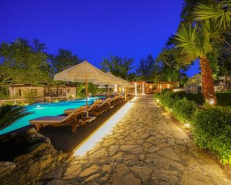 Nuup Hotel - Marmaris - Zwembad
