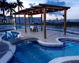 Hotel Castillo Del Mar - Riohacha - Pool