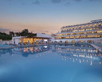 Arcanus Hotels Trendline Side - Antalya - Bazén