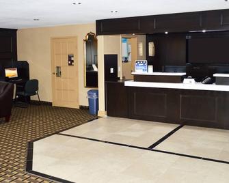 Spark By Hilton Woodstock - Woodstock - Front desk