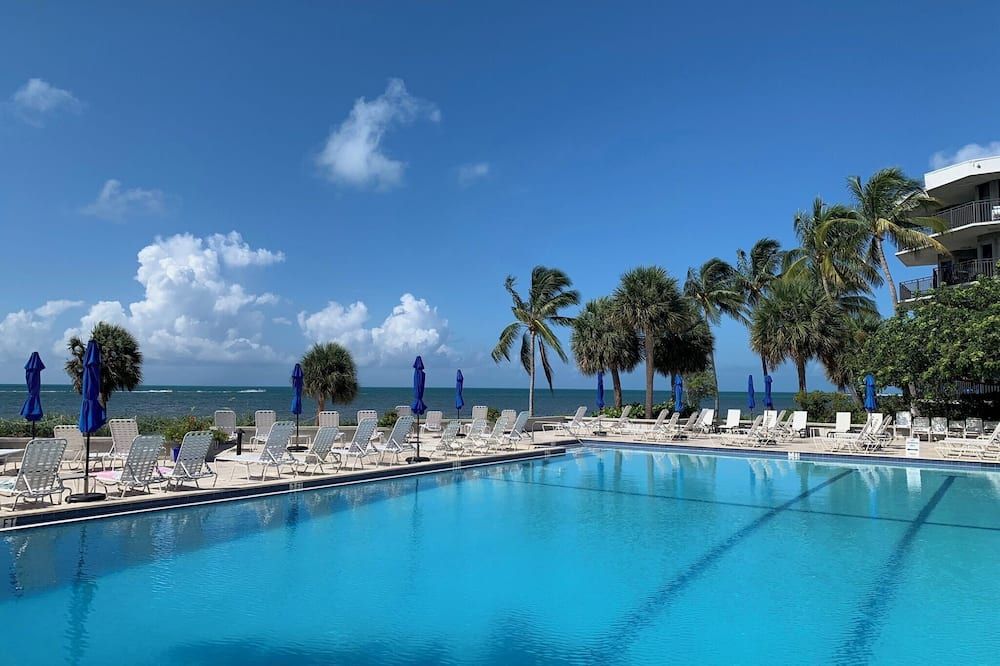 Botanical Island Delight - Key West - Pool