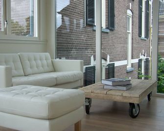 Hotel het Oude Postkantoor - Brummen - Living room