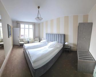 Hotel De La Paix - Interlaken - Bedroom