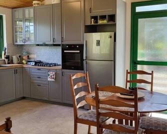 Theplatres.Nest - Platres - Kitchen
