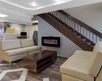 Super 8 by Wyndham South Holland - South Holland - Living room