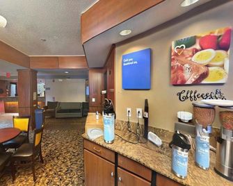 Fairbridge Inn & Suites Batavia-Darien Amusement Park - Batavia - Restaurace
