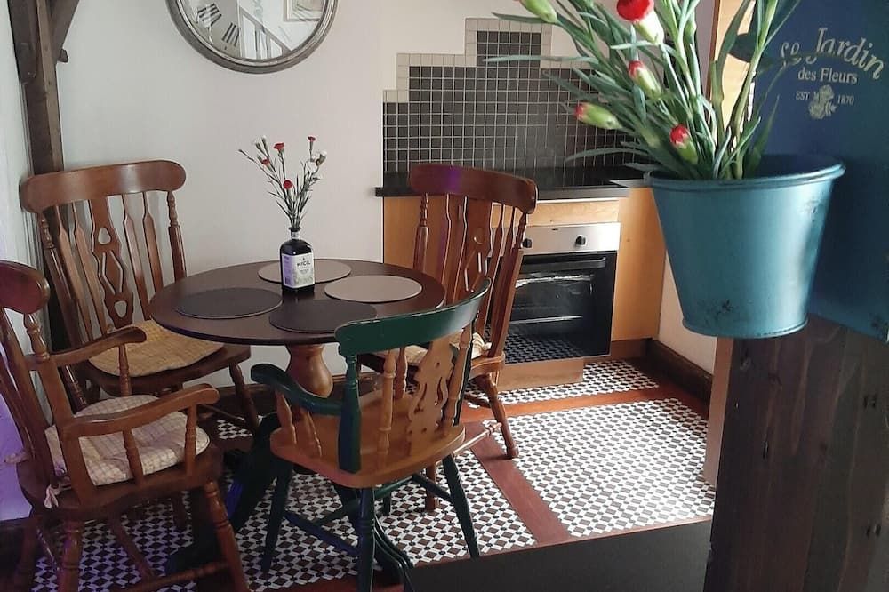 One Bedroom Apartement With City View An - Galway - Sala pranzo