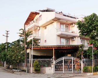 Bedia Otel - Erdek - Building