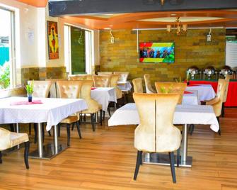 Omega Gardens Hotel - Karatina - Restaurante