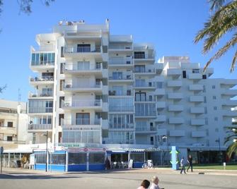 Modern, renovated apartment in a 1-A beach location with stunning views - Cala Millor - Building