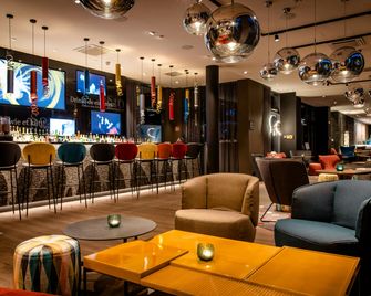 Motel One Köln-Mediapark - Cologne - Lounge