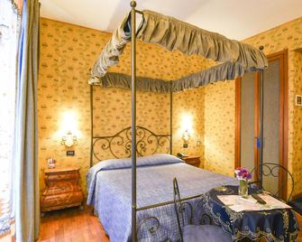 Residenza Ave Roma - Rome - Bedroom