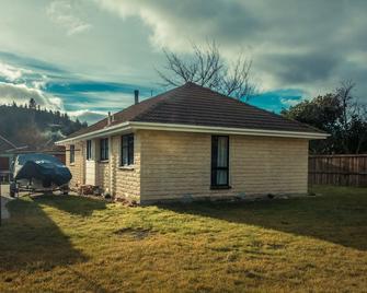 Electric On Waenga - quiet but central location - Cromwell - Edifício