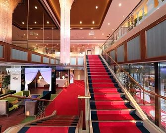Garden Hotel Shiunkaku Higashimatsuyama / Vacation Stay 77481 - Higashimatsuyama - Lobby