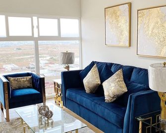 Most Luxurious & Brand New Apartments In T.J! - Tijuana - Sala de estar