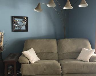 House, near Road America, Kohler, Lake Michigan - Plymouth - Living room