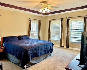 Nice Home in Hudson - Hudson