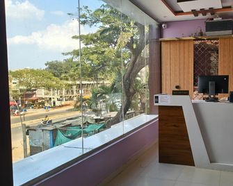 Hotel Blue Moon - Gadag