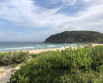 Beachbreak Boomerang - Blueys Beach - Playa