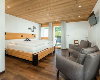 Hotel Furka - Obergoms - Bedroom