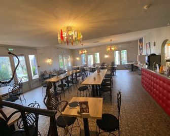 La Roselière - Saint-Quentin-Fallavier - Restaurante