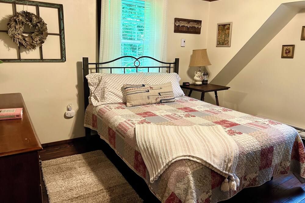 Original log cabin on 3 private acres