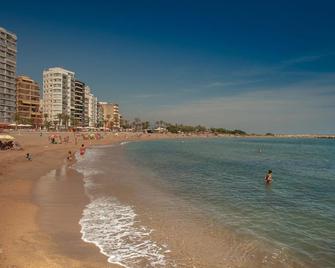 Hotel RH Vinaròs Playa - Vinaròs - Strand