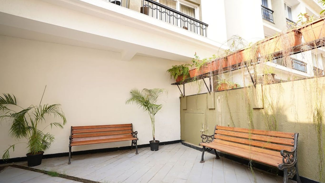 Bellagio Rezidencia 1 Bhk Service Apartm