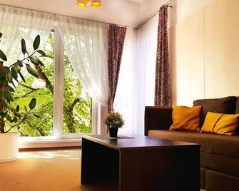 Vivulskio Apart-Hotel - Vilnius - Living room