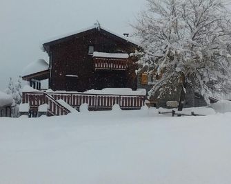 Chalet Neige Et Soleil 600 M From The Eyne Ski Slopes. - 에느 - 건물