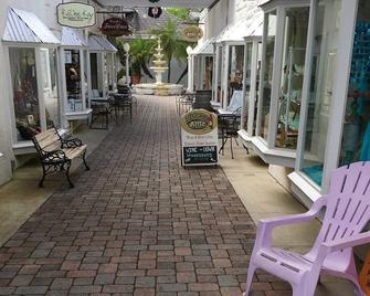 Mount Dora Cottages - Leesburg - Patio