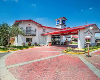 Americas Best Value Inn Denver - דנבר - בניין