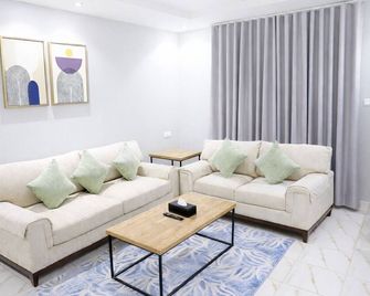 Ajnihat alshamal for Serviced Apartments Serviced - Tabuk - Living room