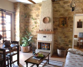 Rigas Hotel Arachova - Arachova - Huiskamer