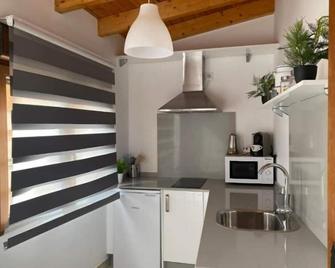 Silos House - La Torre del Valle - Kitchen
