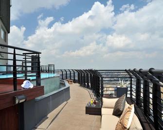 Anew Hotel Parktonian Johannesburg - Johannesburg - Balkon