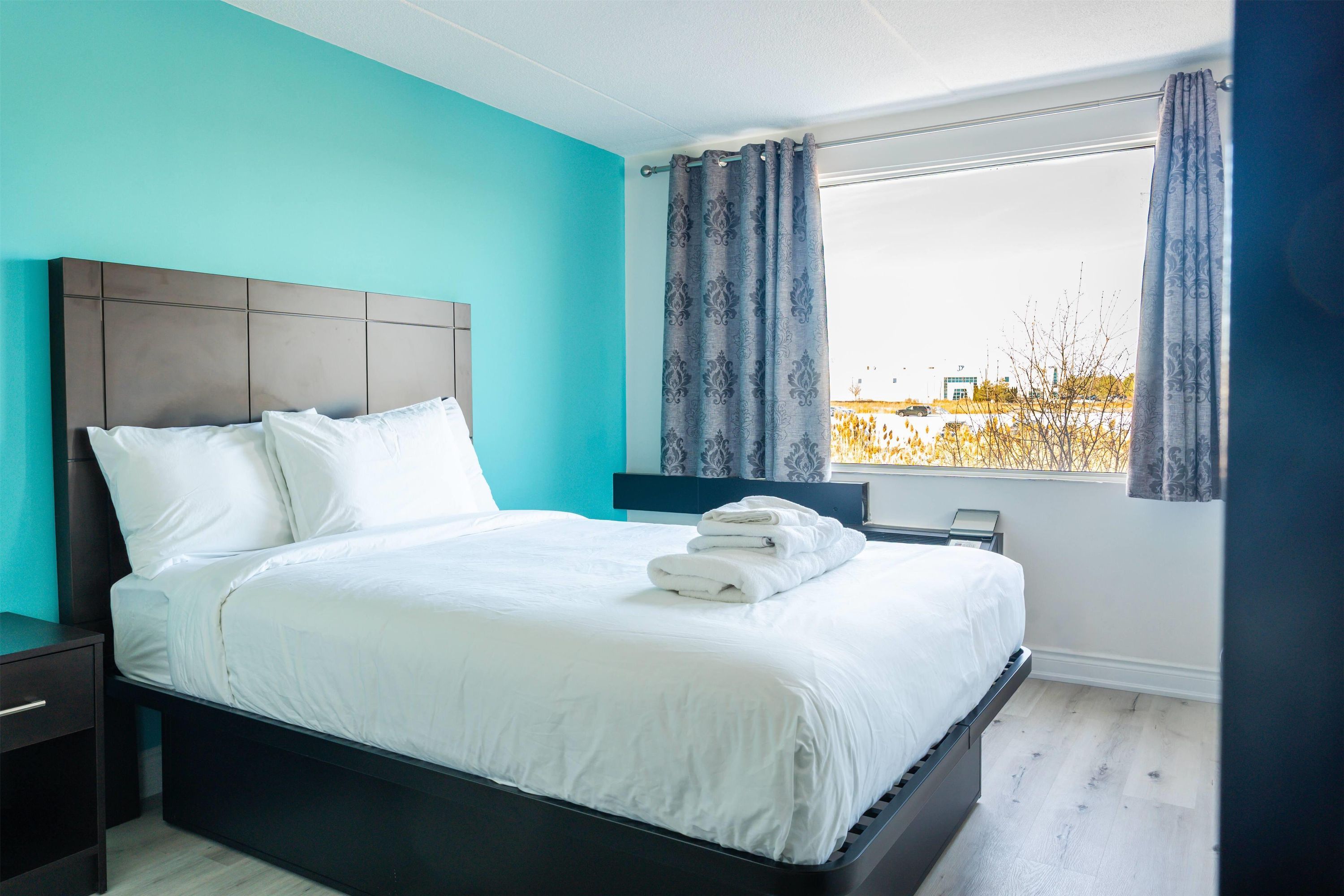 Howard Johnson by Wyndham Brampton - Brampton - Slaapkamer