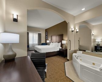 Comfort Inn and Suites Atoka - Atoka - Schlafzimmer