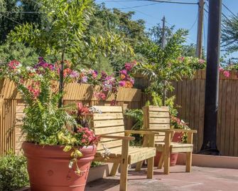 Vistas De La Bahia - Boqueron - Patio