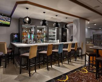 Hilton Garden Inn Montreal Centre-Ville - מונטריאול - בר