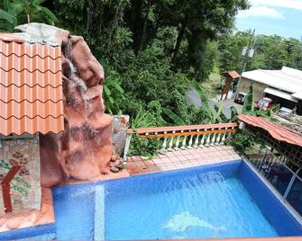 Hotel Coco Beach - Manuel Antonio - Pool