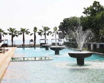 The Sand Beach Pattaya - Sattahip - Uima-allas