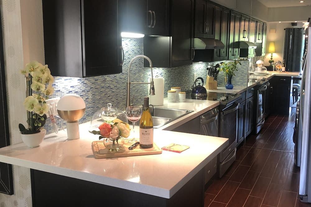 Modern Palm Springs Condo Just A Short Walk From Downtown - פאלם ספירנגס - מטבח