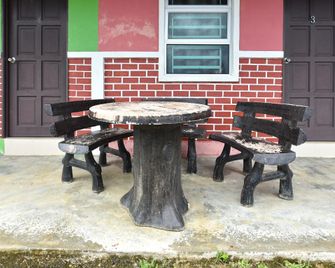 OYO 90605 Nurulhuda Langkawi Hillview Roomstay - Kuah - Rezeption