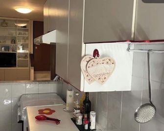 Casa Elena - La Spezia - Kitchen